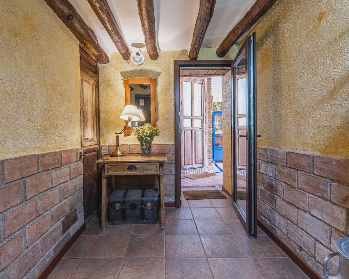 Casa de 3 habitaciones en Granada ciudad en venta - 670.000 € (Ref: 9534737)