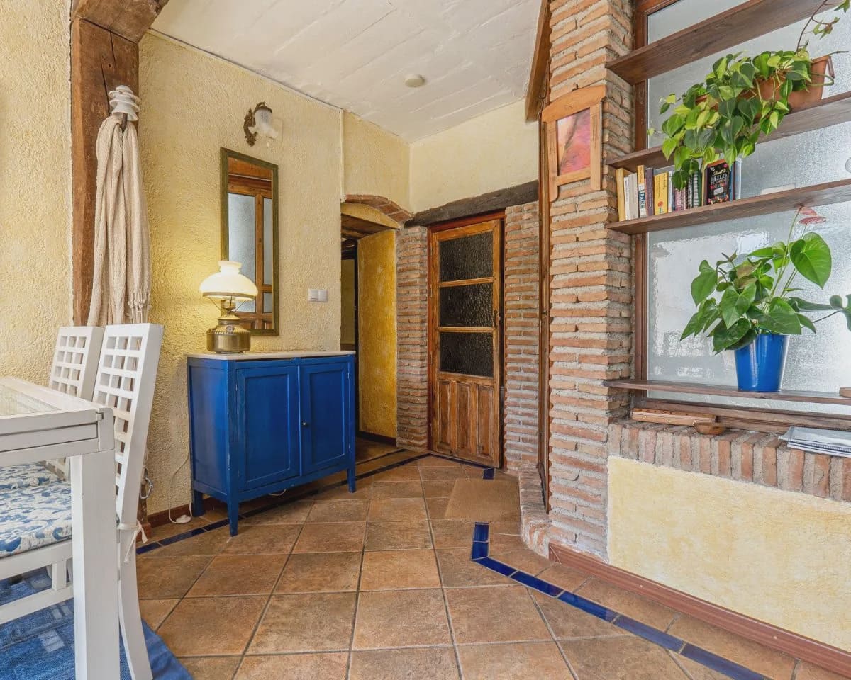 Casa de 3 habitaciones en Granada ciudad en venta - 670.000 € (Ref: 9534737)