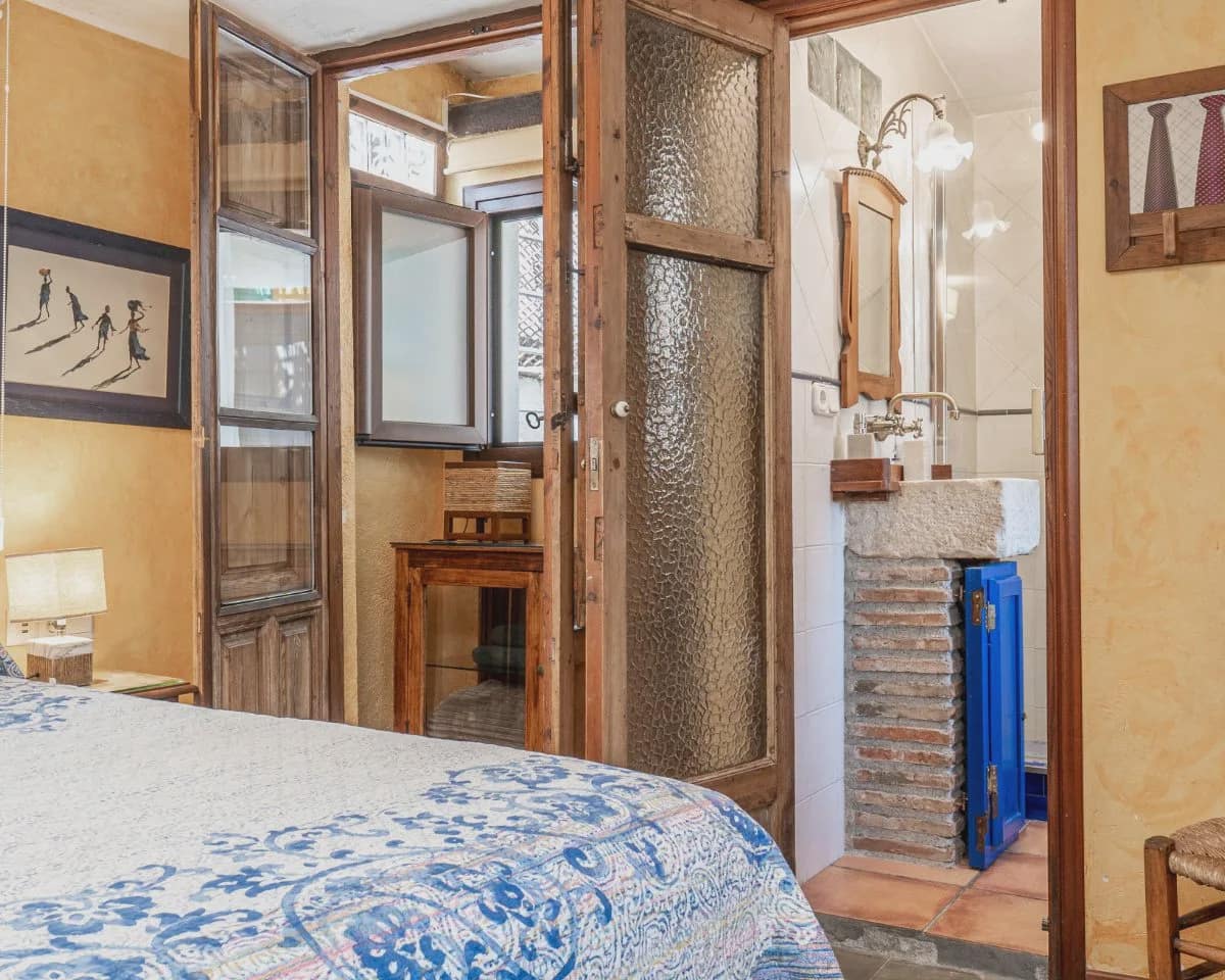 Casa de 3 habitaciones en Granada ciudad en venta - 670.000 € (Ref: 9534737)