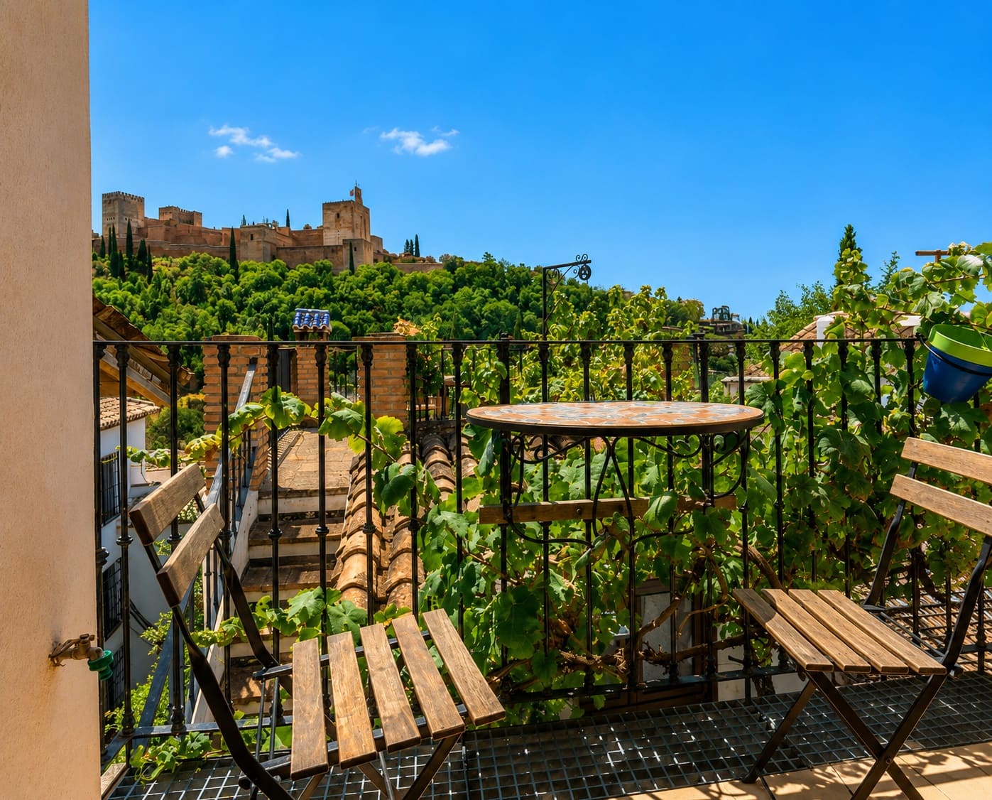 Casa de 3 habitaciones en Granada ciudad en venta - 670.000 € (Ref: 9534737)