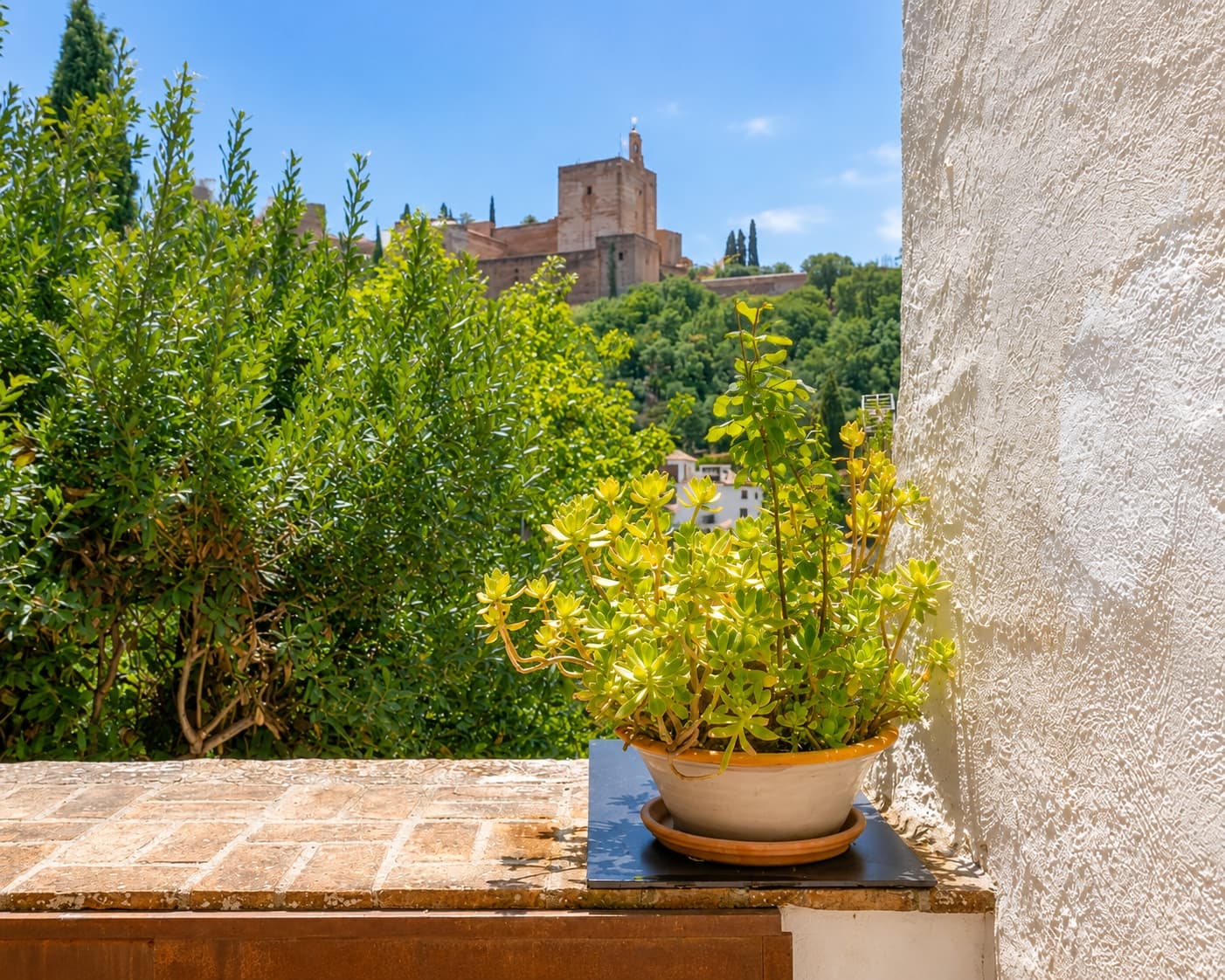 Casa de 3 habitaciones en Granada ciudad en venta - 670.000 € (Ref: 9534737)