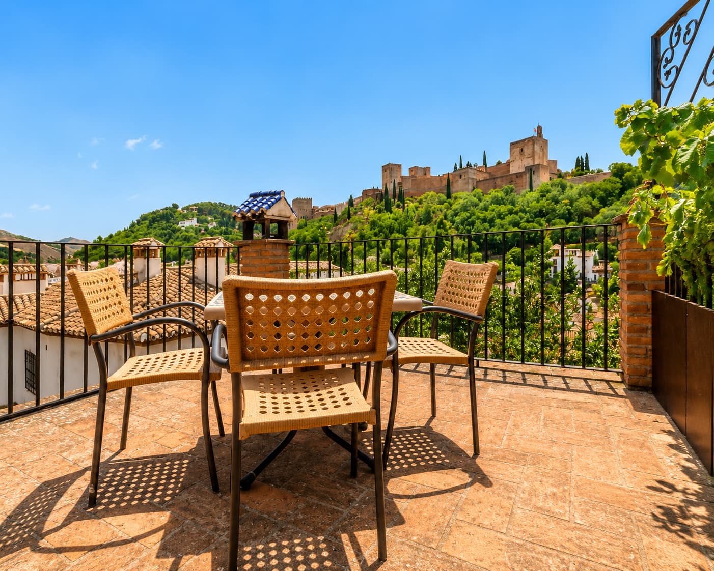 Casa de 3 habitaciones en Granada ciudad en venta - 670.000 € (Ref: 9534737)