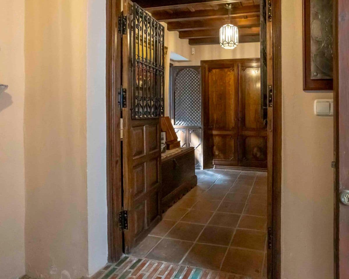 6 soveværelse Byhus til salg i Granada by - € 2.500.000 (Ref: 9546950)