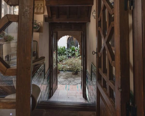 6 sovrum Hus till salu i Albaicin, Granada stad - 2 100 000 € (Ref: 9546950)