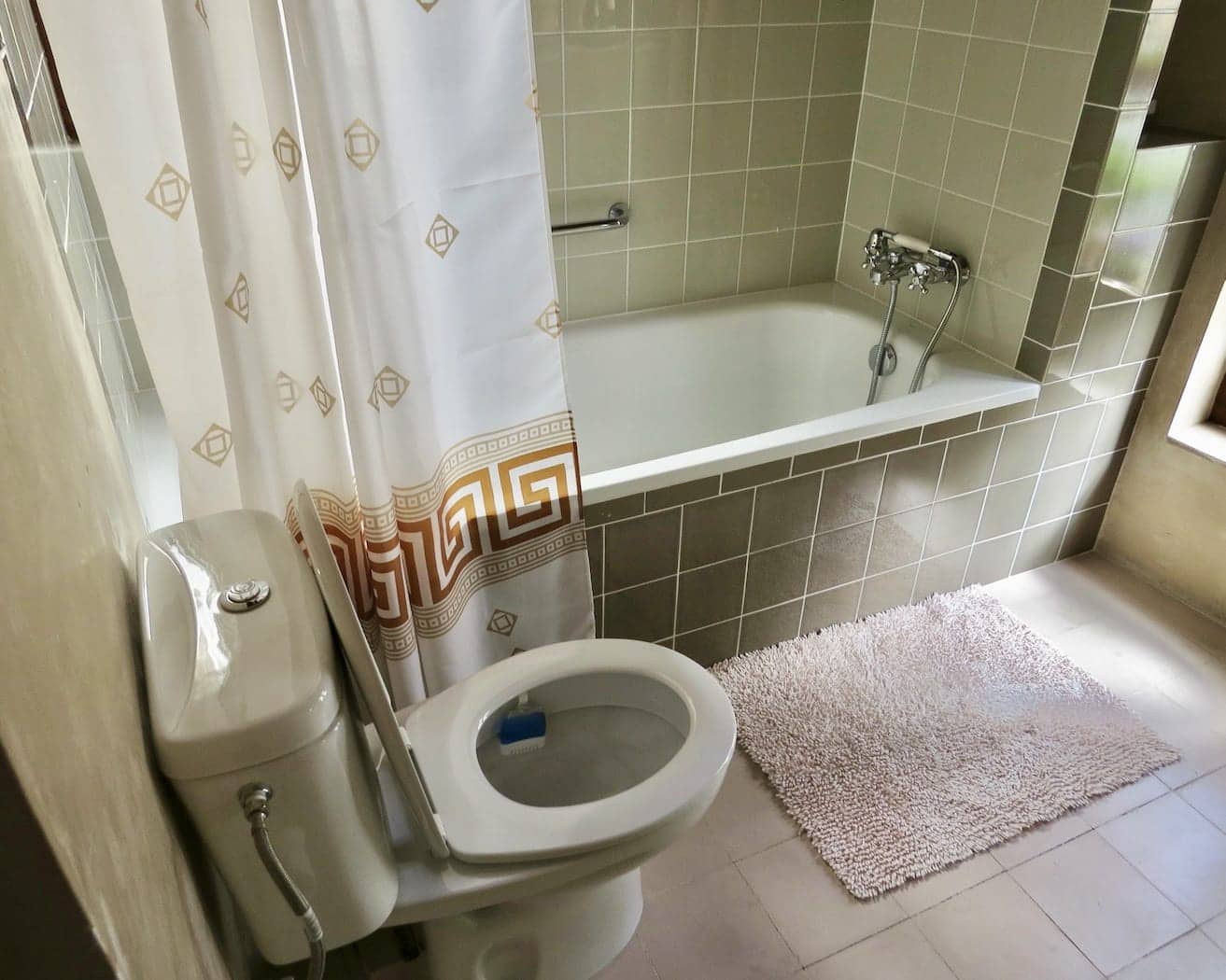 4 soveværelse Byhus til salg i Granada by - € 599.000 (Ref: 9547103)