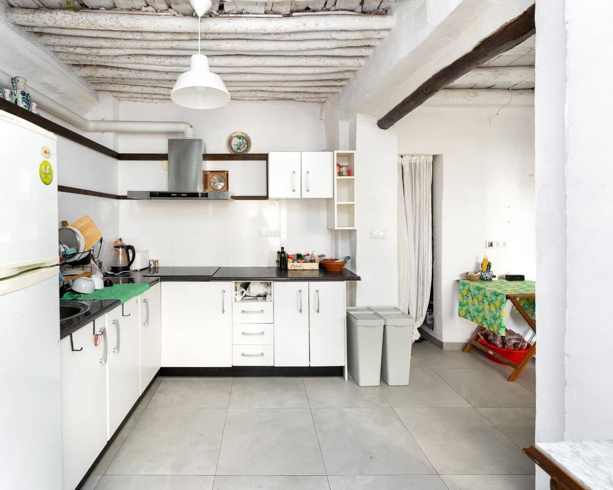 Casa de 5 habitaciones en Granada ciudad en venta - 529.000 € (Ref: 9606572)