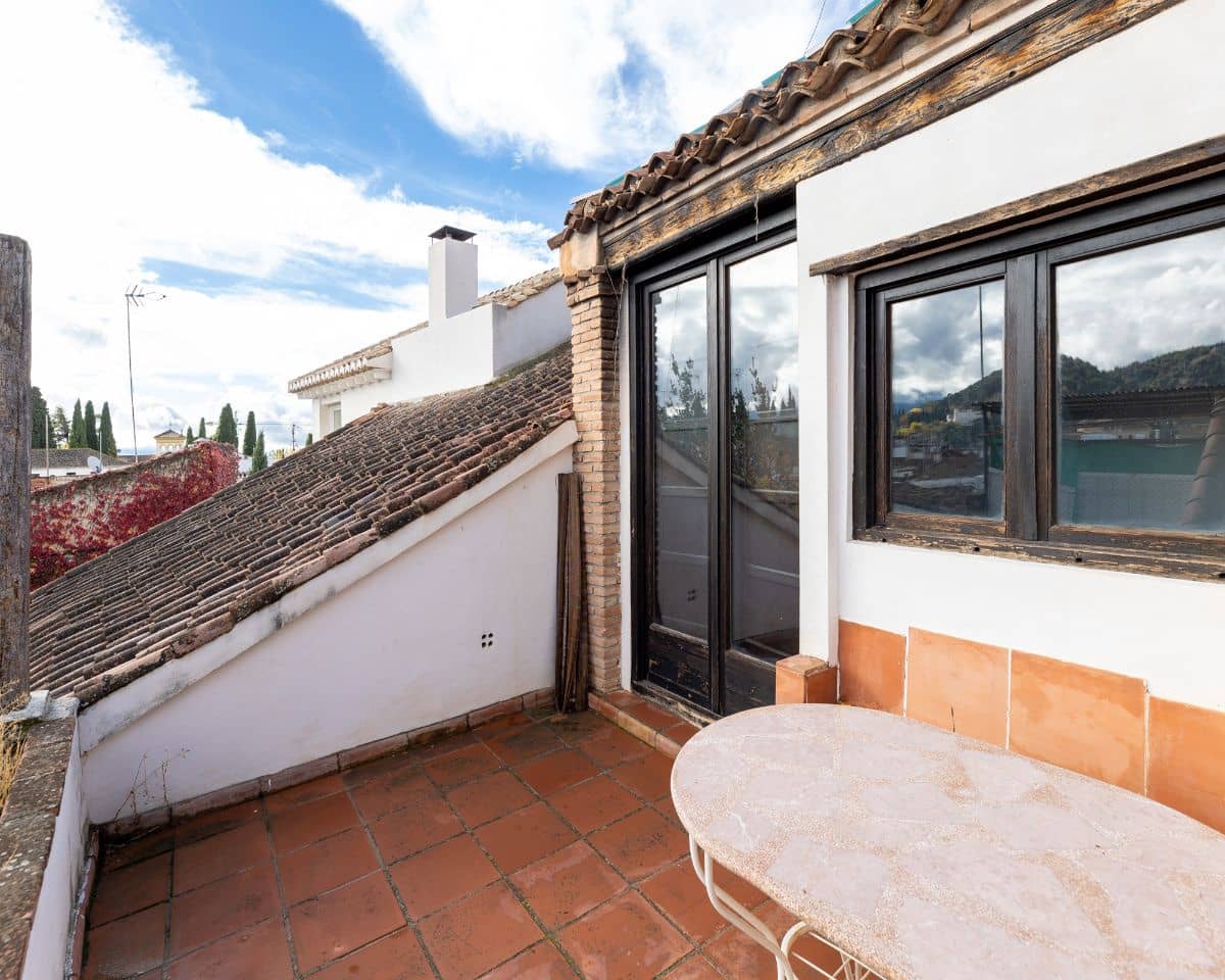 Casa de 5 habitaciones en Granada ciudad en venta - 529.000 € (Ref: 9606572)