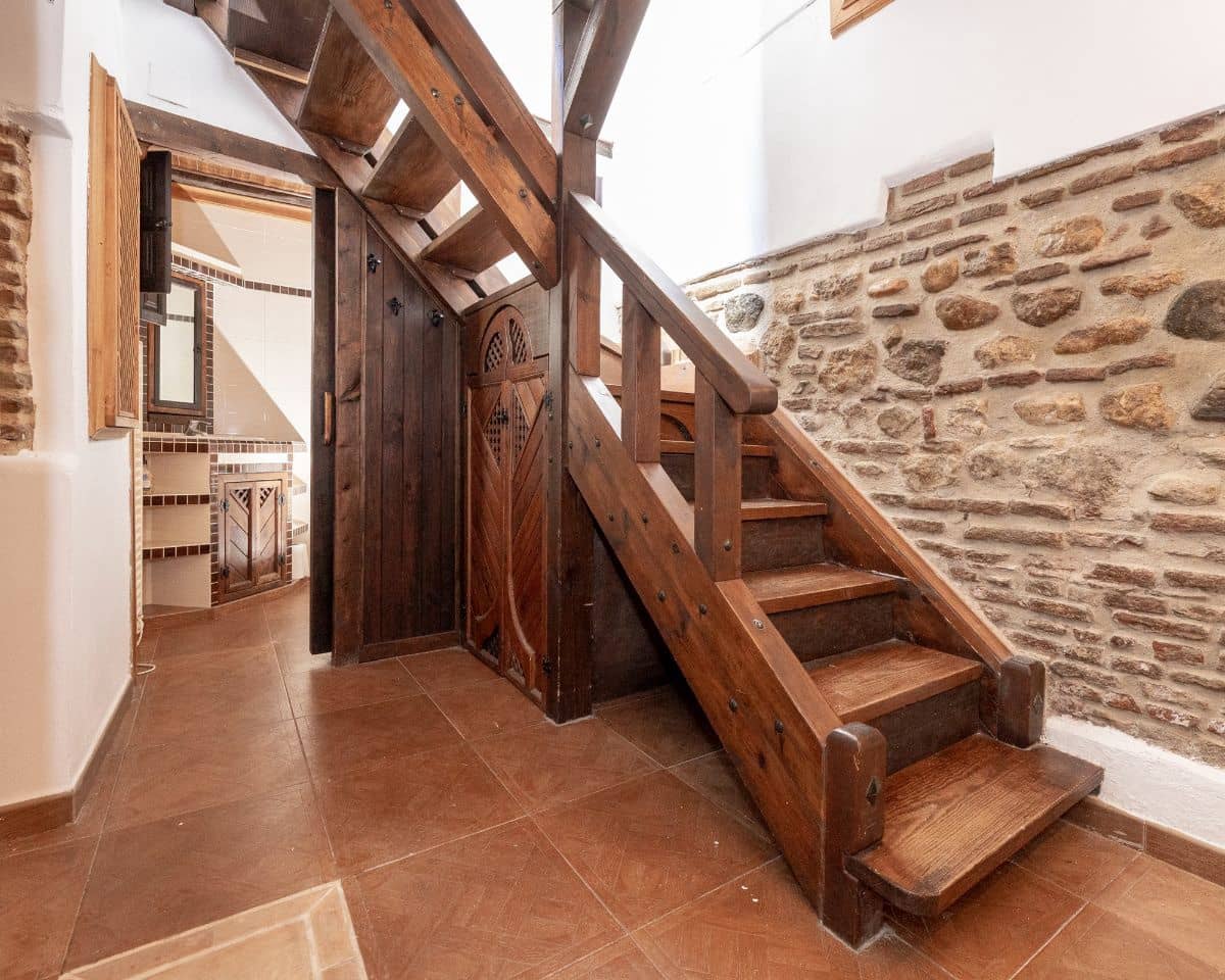 Casa de 5 habitaciones en Granada ciudad en venta - 529.000 € (Ref: 9606572)