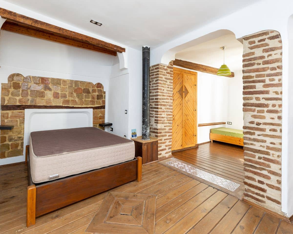 Casa de 5 habitaciones en Granada ciudad en venta - 529.000 € (Ref: 9606572)