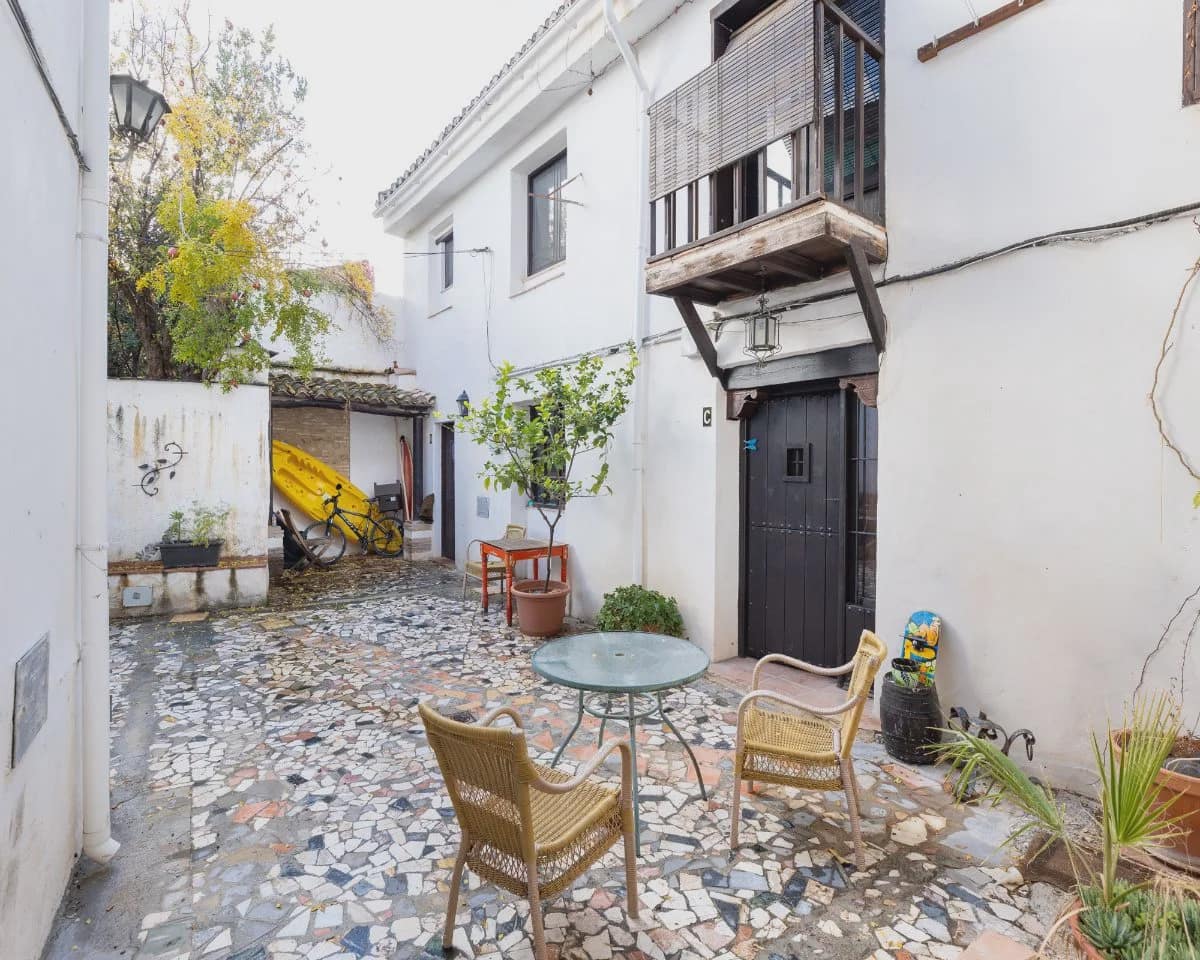 Casa de 5 habitaciones en Granada ciudad en venta - 515.000 € (Ref: 9606572)