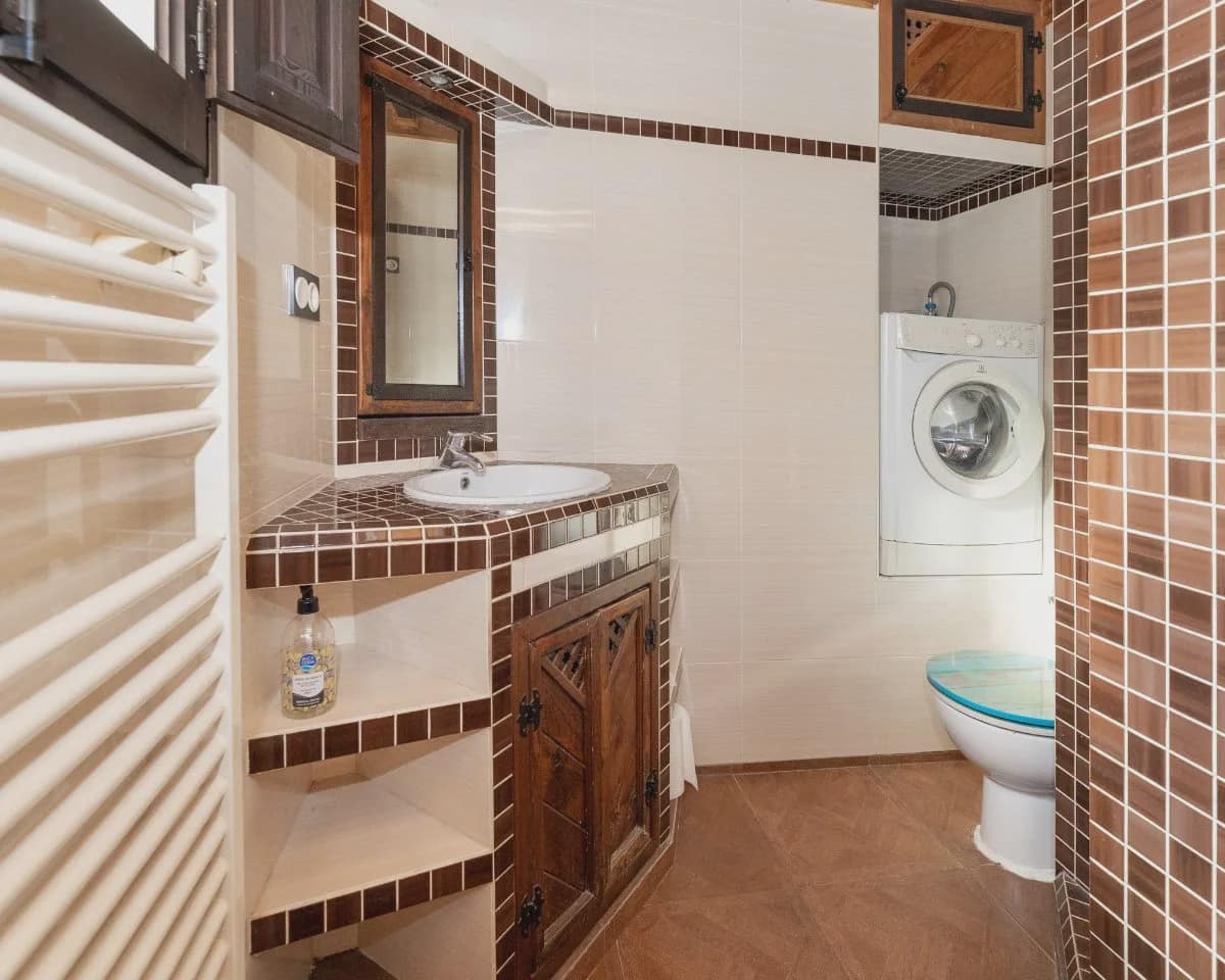 Casa de 5 habitaciones en Granada ciudad en venta - 515.000 € (Ref: 9606572)