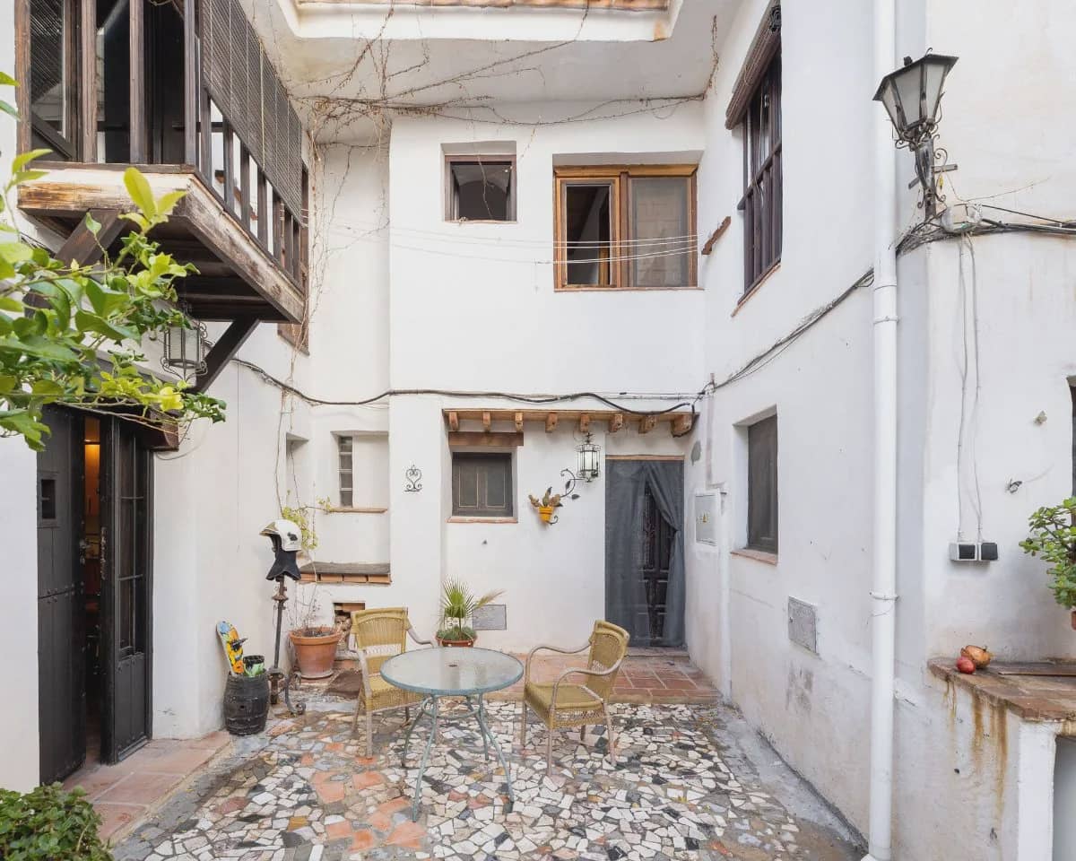 Casa de 5 habitaciones en Granada ciudad en venta - 515.000 € (Ref: 9606572)