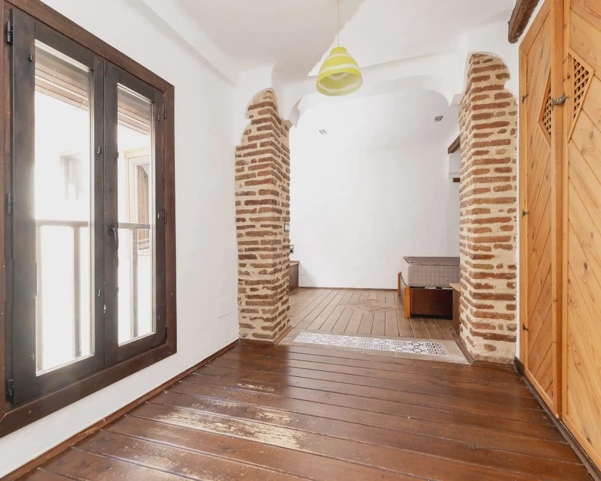 Casa de 5 habitaciones en Granada ciudad en venta - 515.000 € (Ref: 9606572)