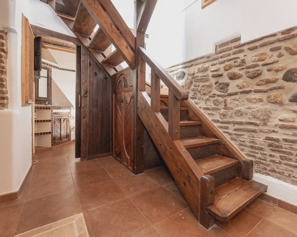 Casa de 5 habitaciones en Granada ciudad en venta - 515.000 € (Ref: 9606572)