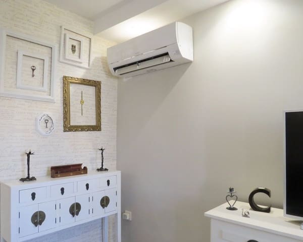 2 bedroom Apartment for sale in Granada city - € 265,000 (Ref: 9618597)