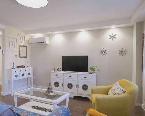 2 slaapkamer Appartement te koop in Albaicin, Granada stad - € 255.000 (Ref: 9618597)