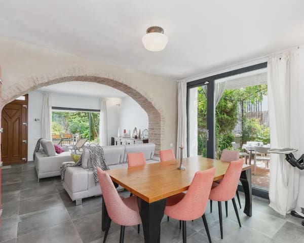 5 quarto Casa em Banda para venda em Albaicin, Granada cidade com piscina - 999 000 € (Ref: 9654130)