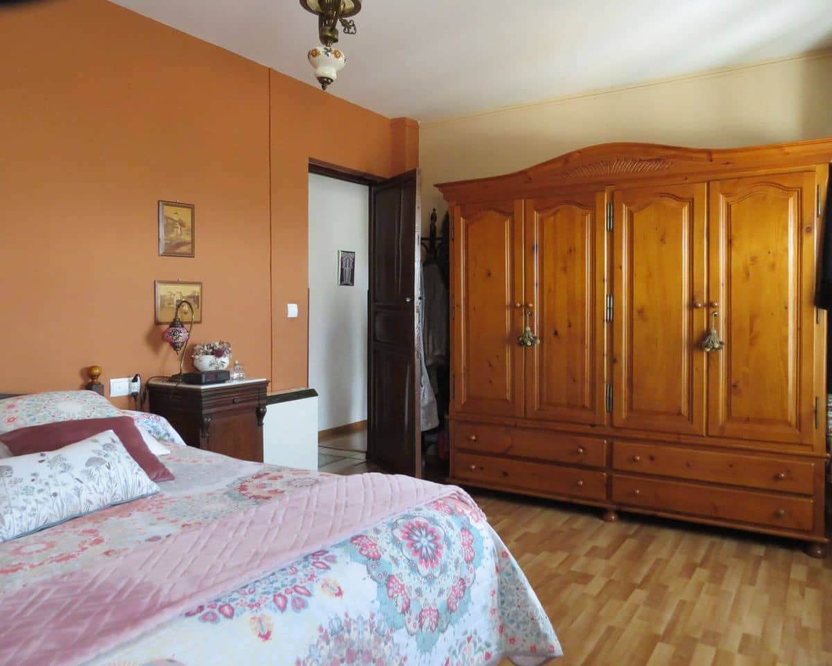 Townhouse for sale in Granada city - € 1,300,000 (Ref: 9694201)