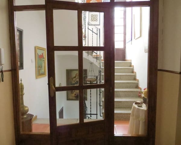 Byhus til salg i Granada by - € 1.300.000 (Ref: 9694201)