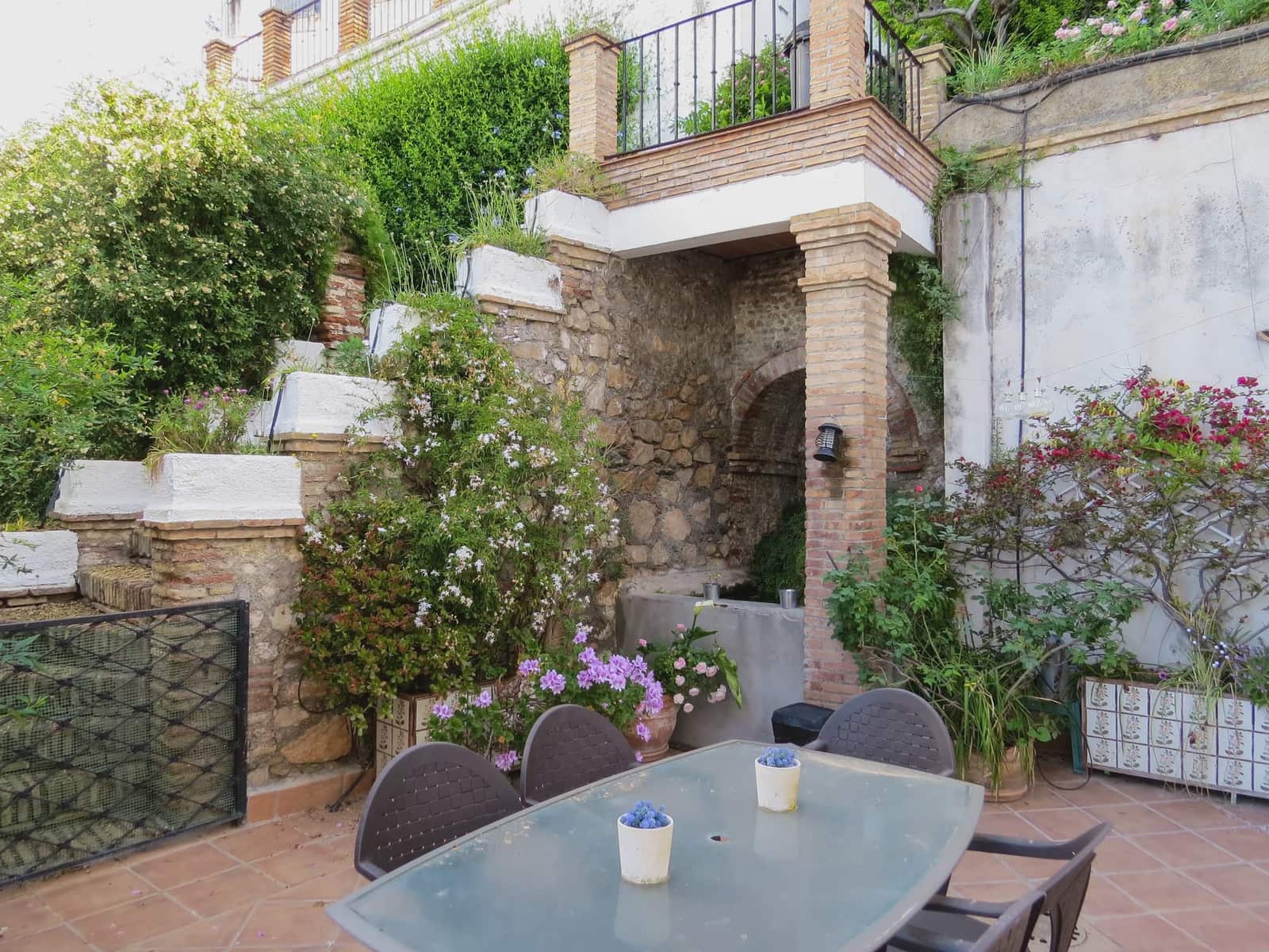 9 quarto Casa em Banda para venda em Granada cidade com piscina garagem - 1 300 000 € (Ref: 9694201)