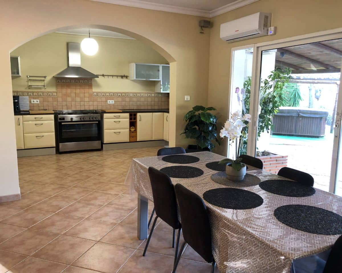 3 soveværelse Finca/Landehus til salg i Valle de Abdalajis med swimmingpool - € 350.000 (Ref: 9759633)