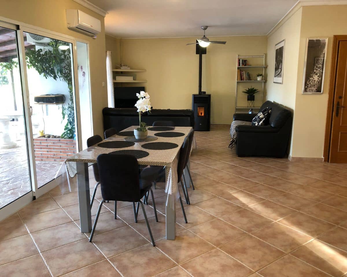 3 soveværelse Finca/Landehus til salg i Valle de Abdalajis med swimmingpool - € 350.000 (Ref: 9759633)