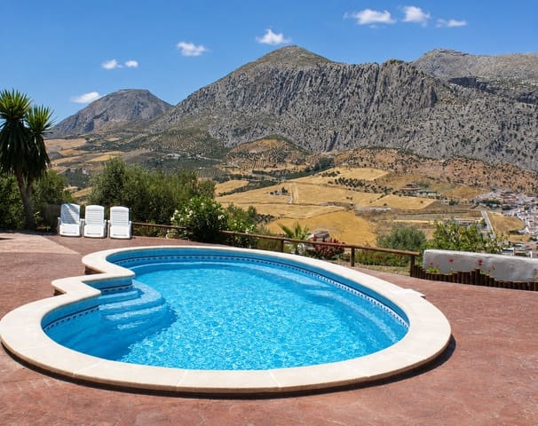 Finca/Casa Rural de 3 habitaciones en Valle de Abdalajís en venta con piscina garaje - 350.000 € (Ref: 9759633)