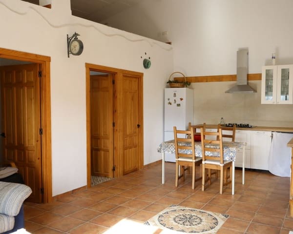 2 makuuhuone Maalaistalo myytävänä paikassa Alora - 255 000 € (Ref: 9761490)