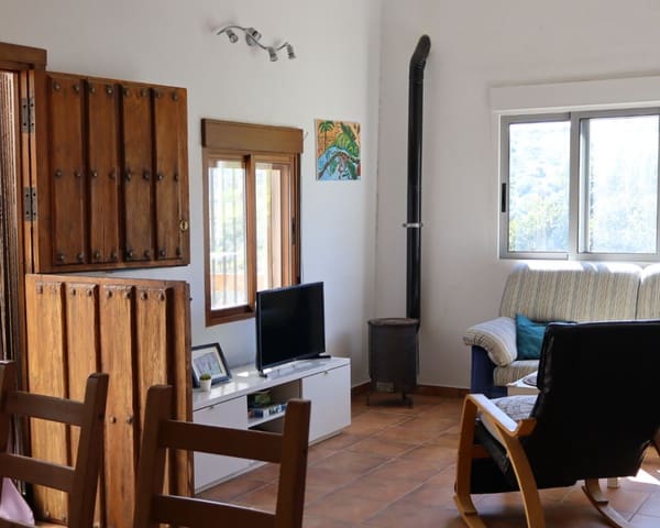 2 makuuhuone Maalaistalo myytävänä paikassa Alora - 255 000 € (Ref: 9761490)