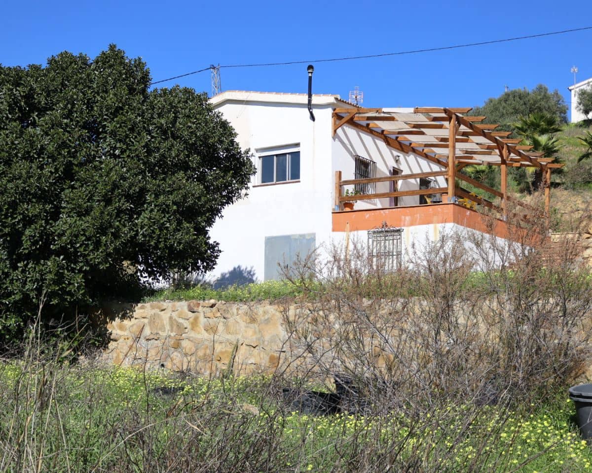 2 makuuhuone Maalaistalo myytävänä paikassa Alora - 255 000 € (Ref: 9761490)