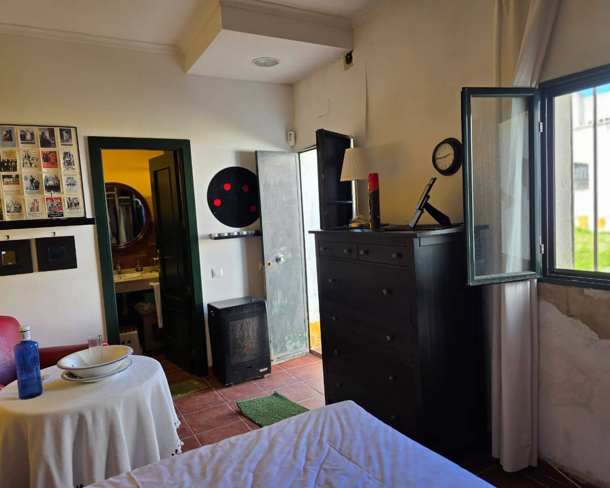 5 soverom Finca/Herregård til salgs i La Puebla de Cazalla med svømmebasseng - € 400 000 (Ref: 9769937)