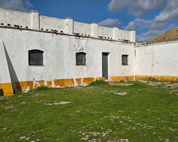 5 sypialnia Finka/Dom wiejski na sprzedaż w La Puebla de Cazalla z basenem - 400 000 € (Ref: 9769937)