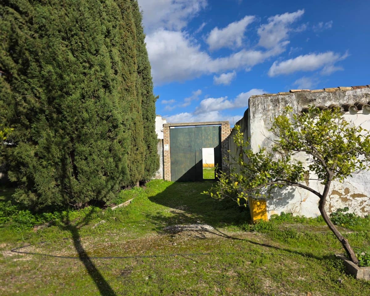 5 soverom Finca/Herregård til salgs i La Puebla de Cazalla med svømmebasseng - € 400 000 (Ref: 9769937)