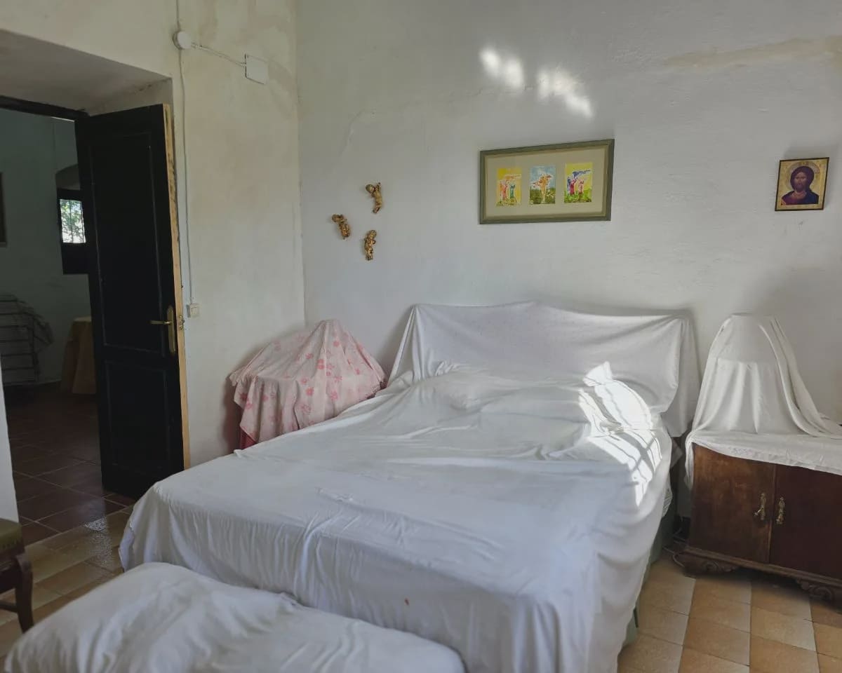 5 bedroom Finca/Country House for sale in La Puebla de Cazalla with pool - € 400,000 (Ref: 9769937)