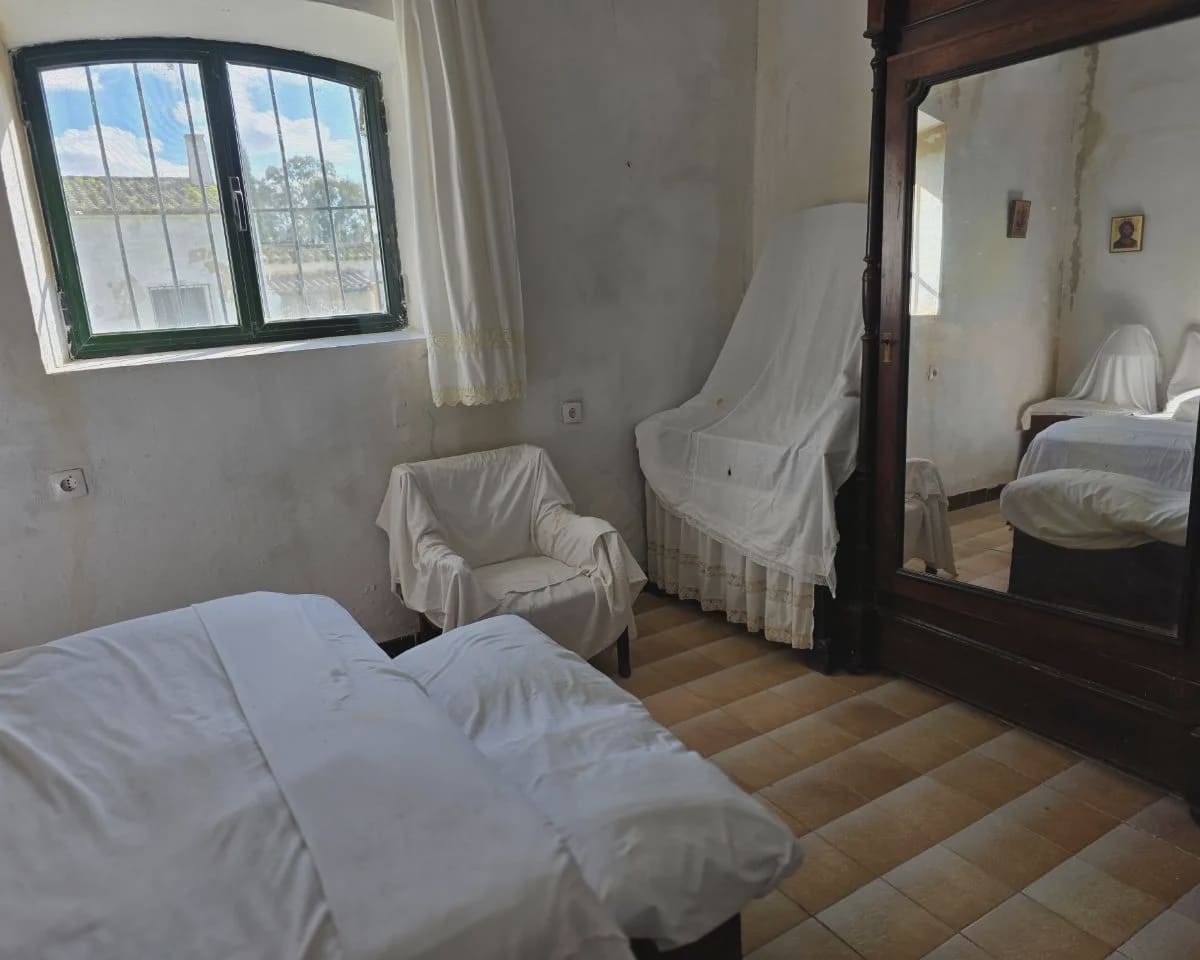 5 bedroom Finca/Country House for sale in La Puebla de Cazalla with pool - € 400,000 (Ref: 9769937)