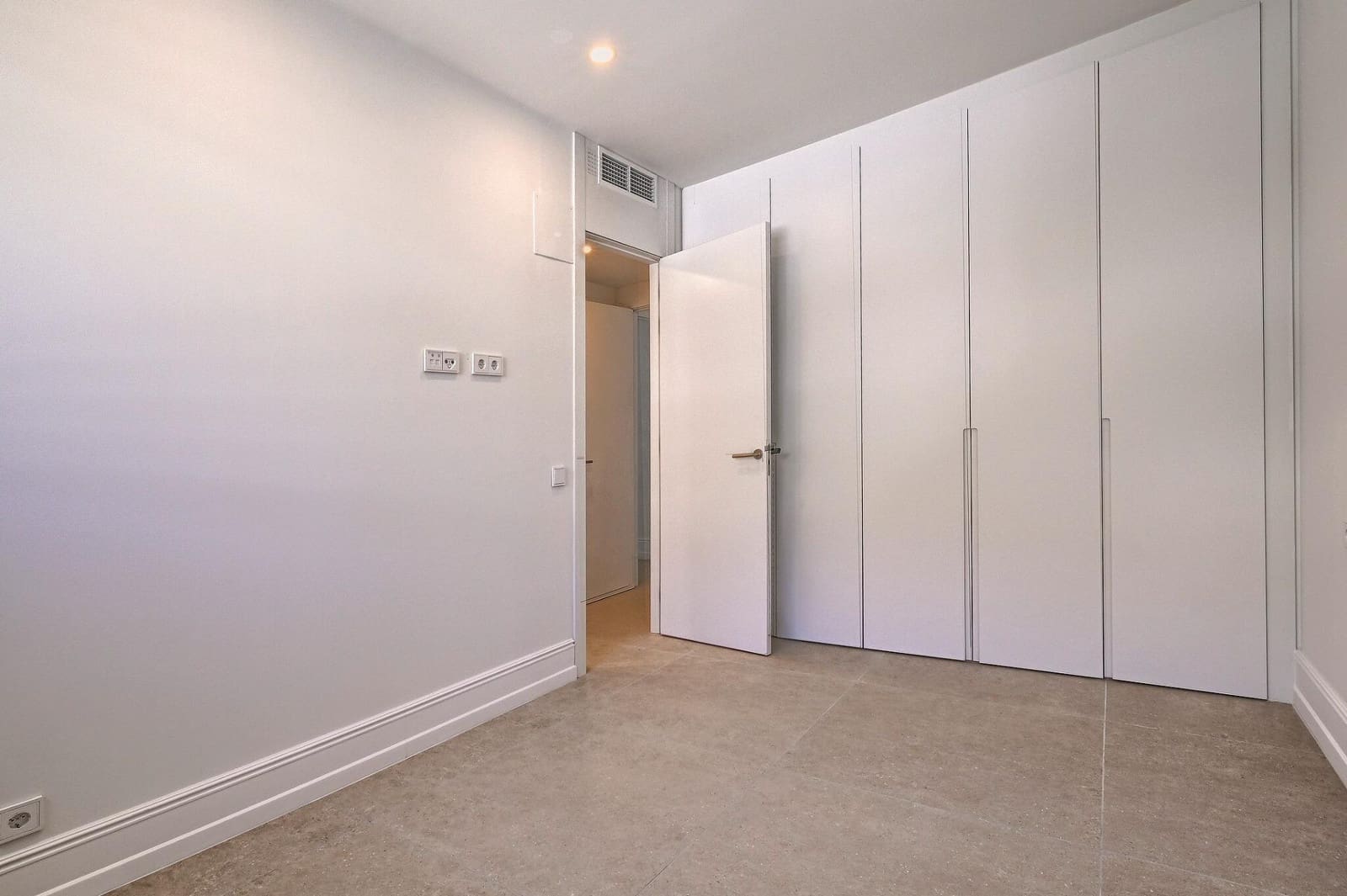 3 sypialnia Apartament na sprzedaż w Fuengirola z basenem garażem - 1 195 000 € (Ref: 10015580)