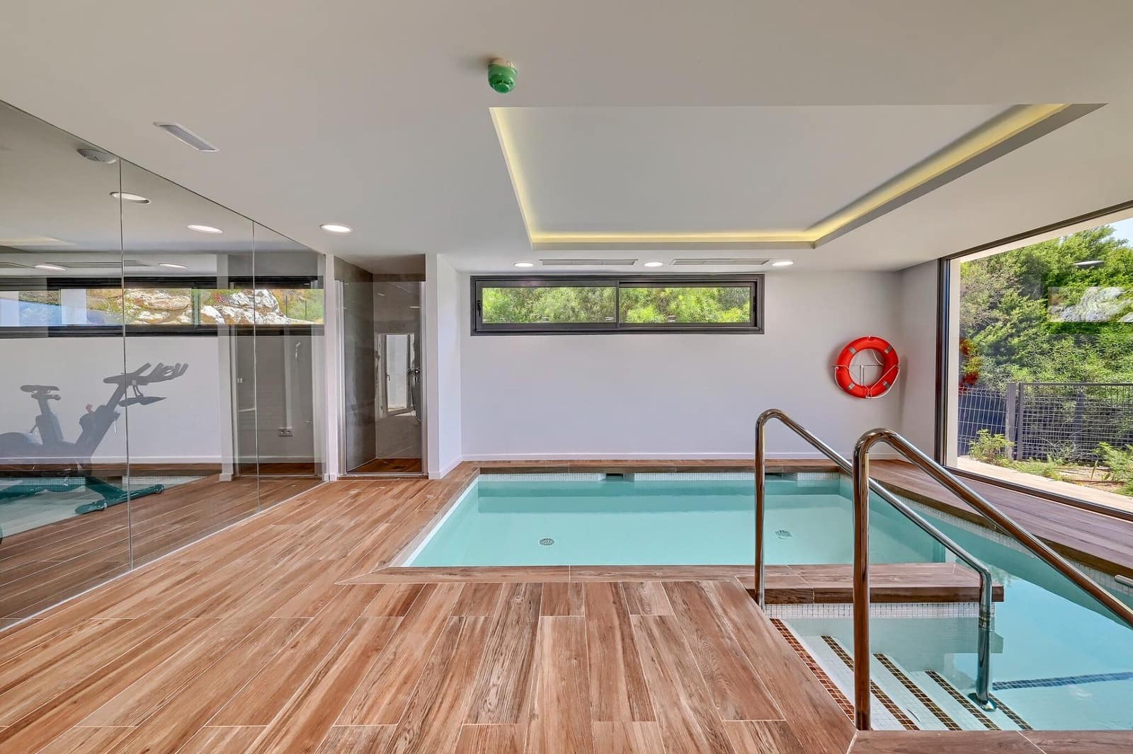 3 sypialnia Apartament na sprzedaż w Fuengirola z basenem garażem - 1 195 000 € (Ref: 10015580)