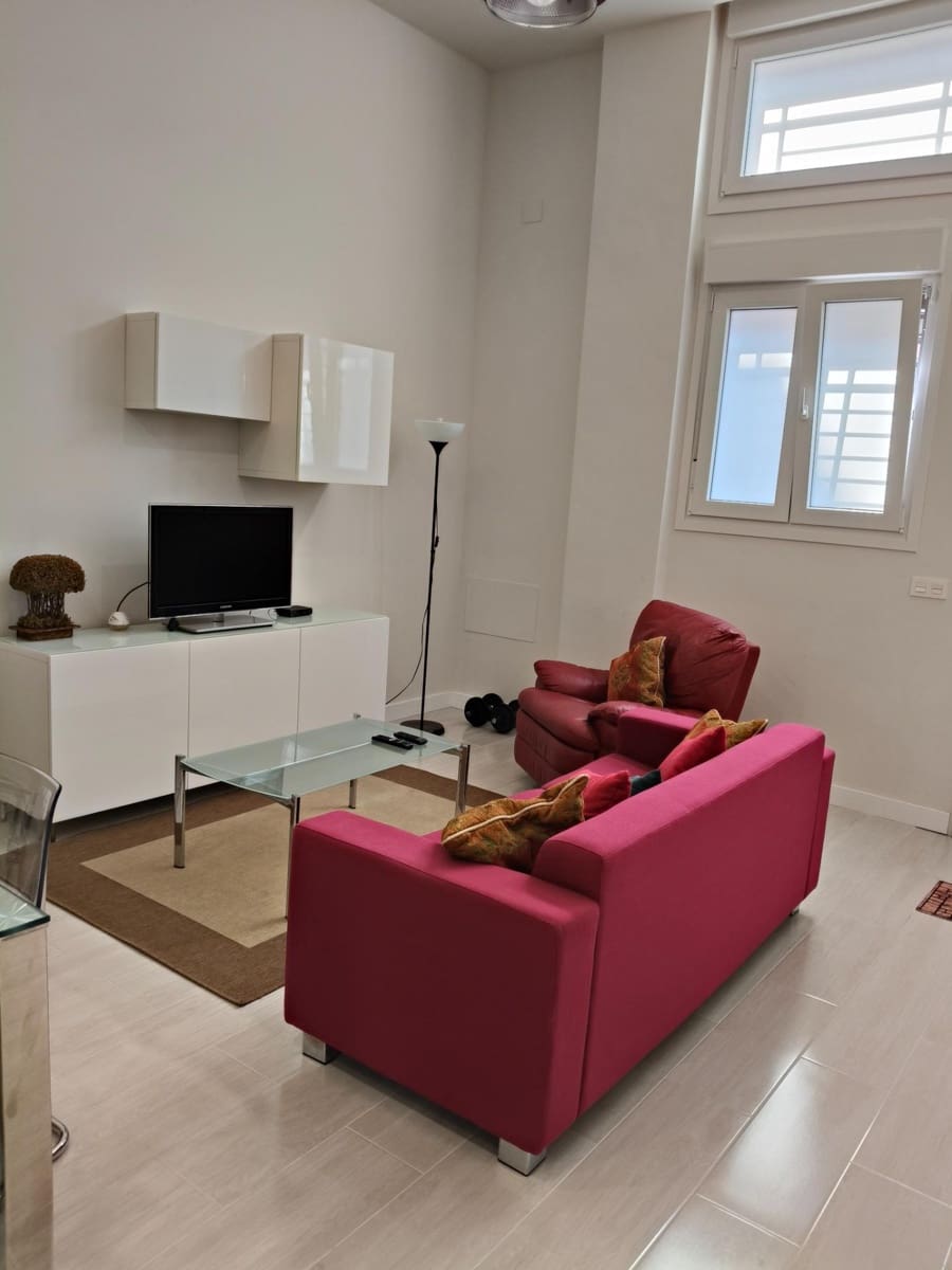 2 sovrum Lägenhet till salu i Malaga stad - 264 000 € (Ref: 10078365)