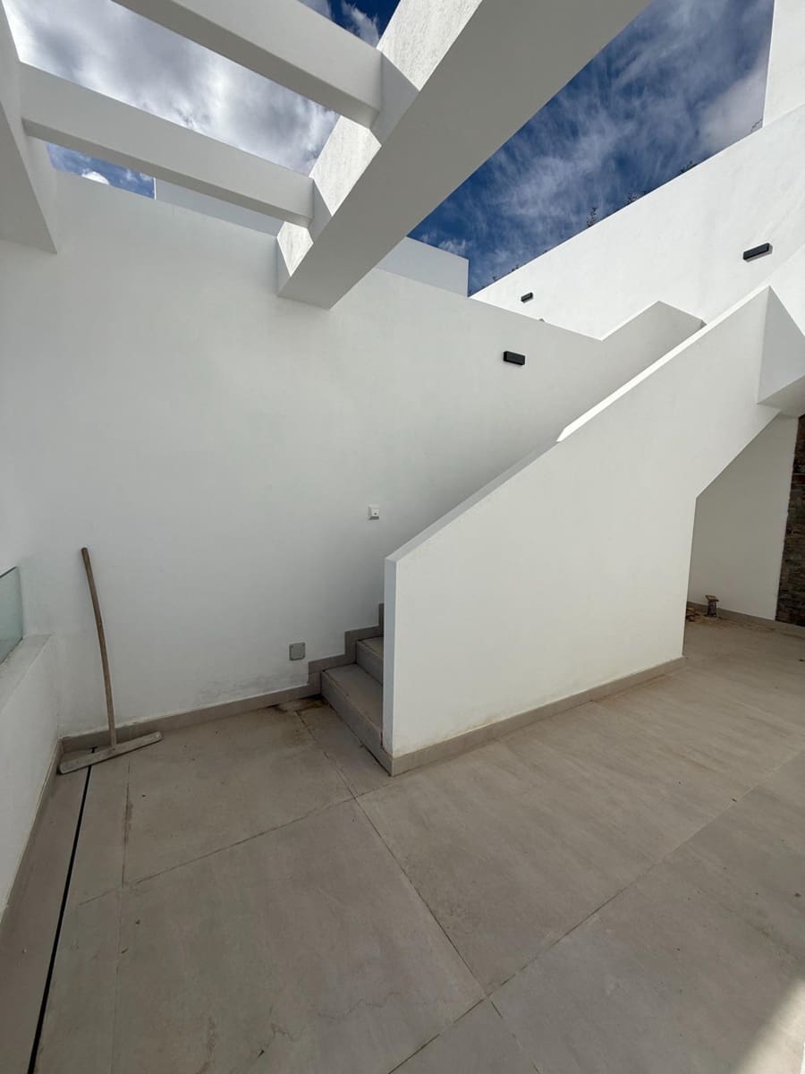 2 chambre Penthouse à vendre à Estepona avec piscine garage - 975 000 € (Ref: 6283335)