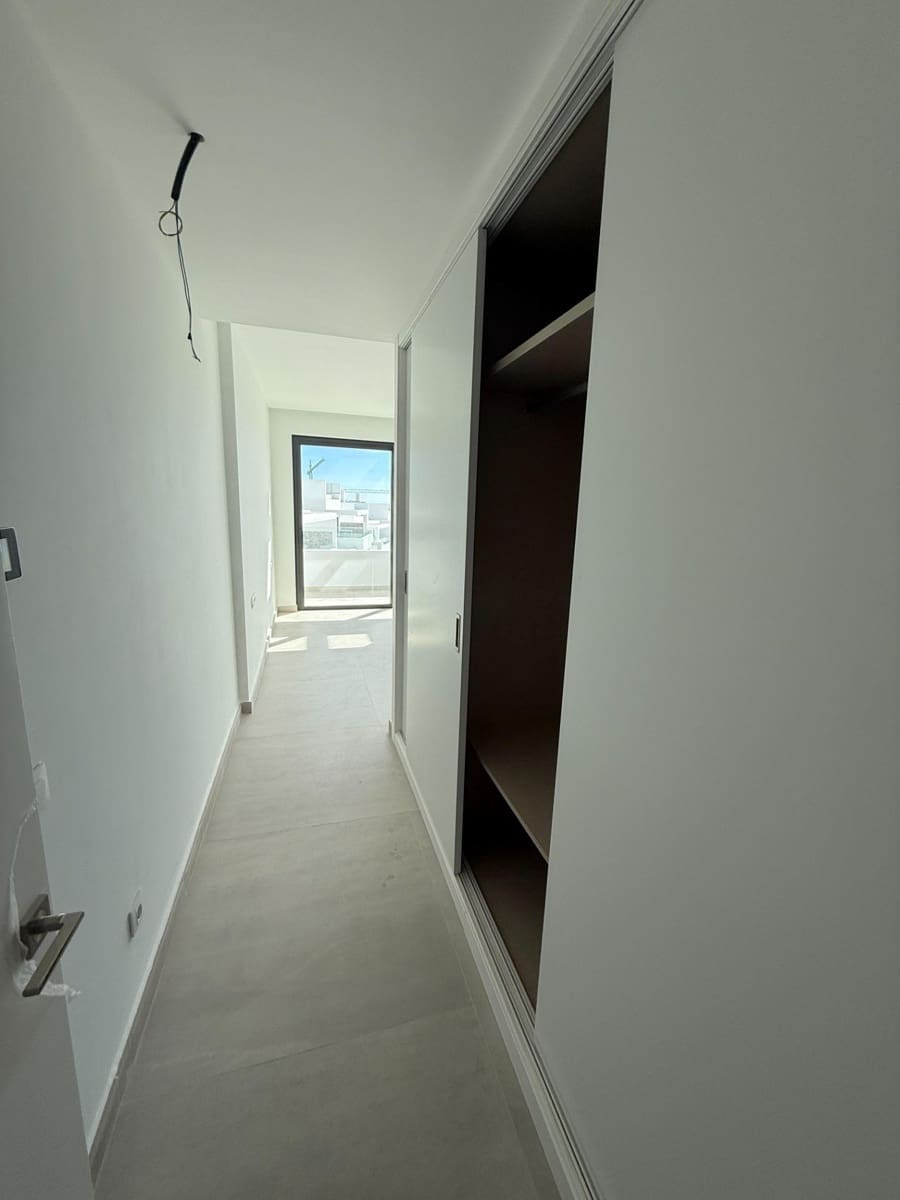2 chambre Penthouse à vendre à Estepona avec piscine garage - 975 000 € (Ref: 6283335)