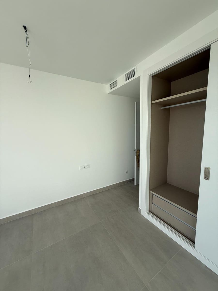 2 chambre Penthouse à vendre à Estepona avec piscine garage - 975 000 € (Ref: 6283335)