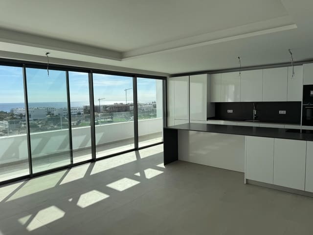 2 quarto Penthouse para venda em Estepona com piscina garagem - 975 000 € (Ref: 6283335)