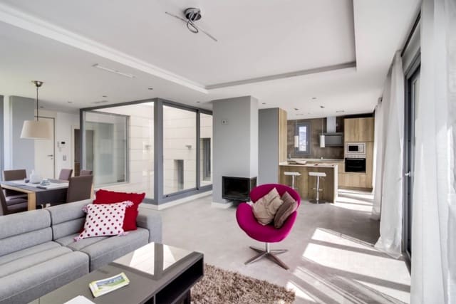 Chalet de 3 habitaciones en Mijas Costa, Mijas en venta con piscina - 850.000 € (Ref: 6313449)