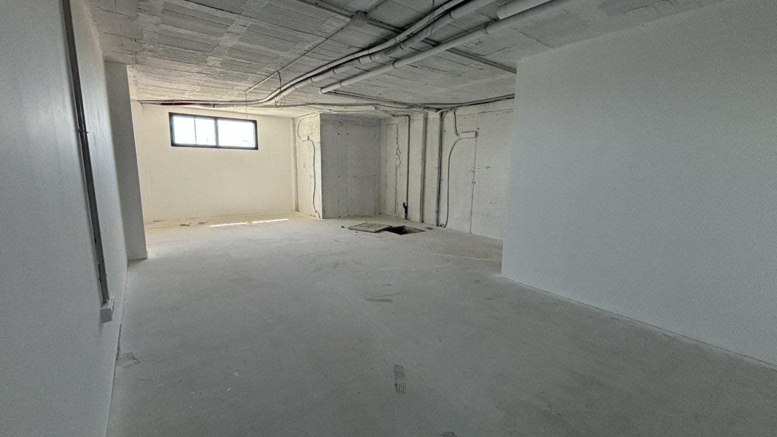 3 soveværelse Semi-Rækkehus til salg i Torre del Mar med swimmingpool garage - € 579.900 (Ref: 6609257)