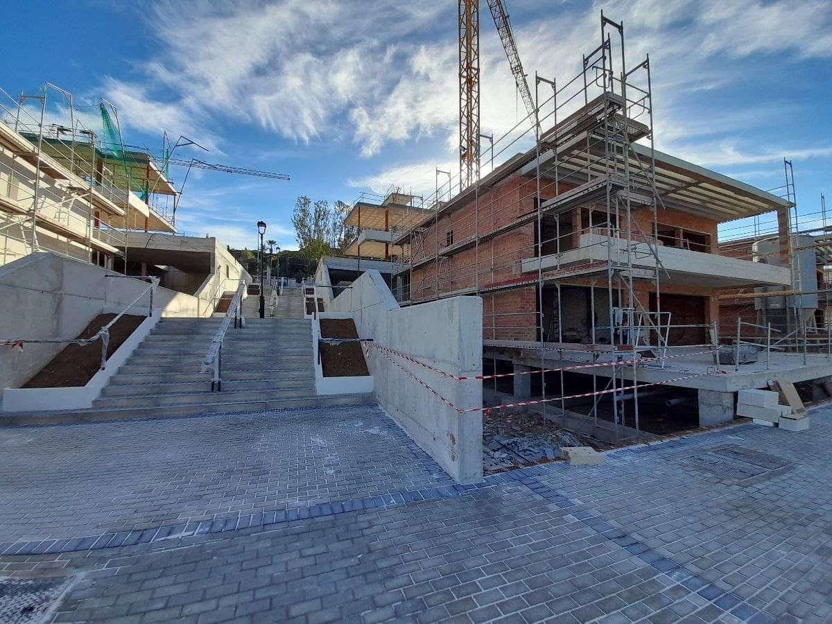 3 quarto Moradia Geminada para venda em Atalaya-Isdabe com piscina garagem - 850 000 € (Ref: 6730090)