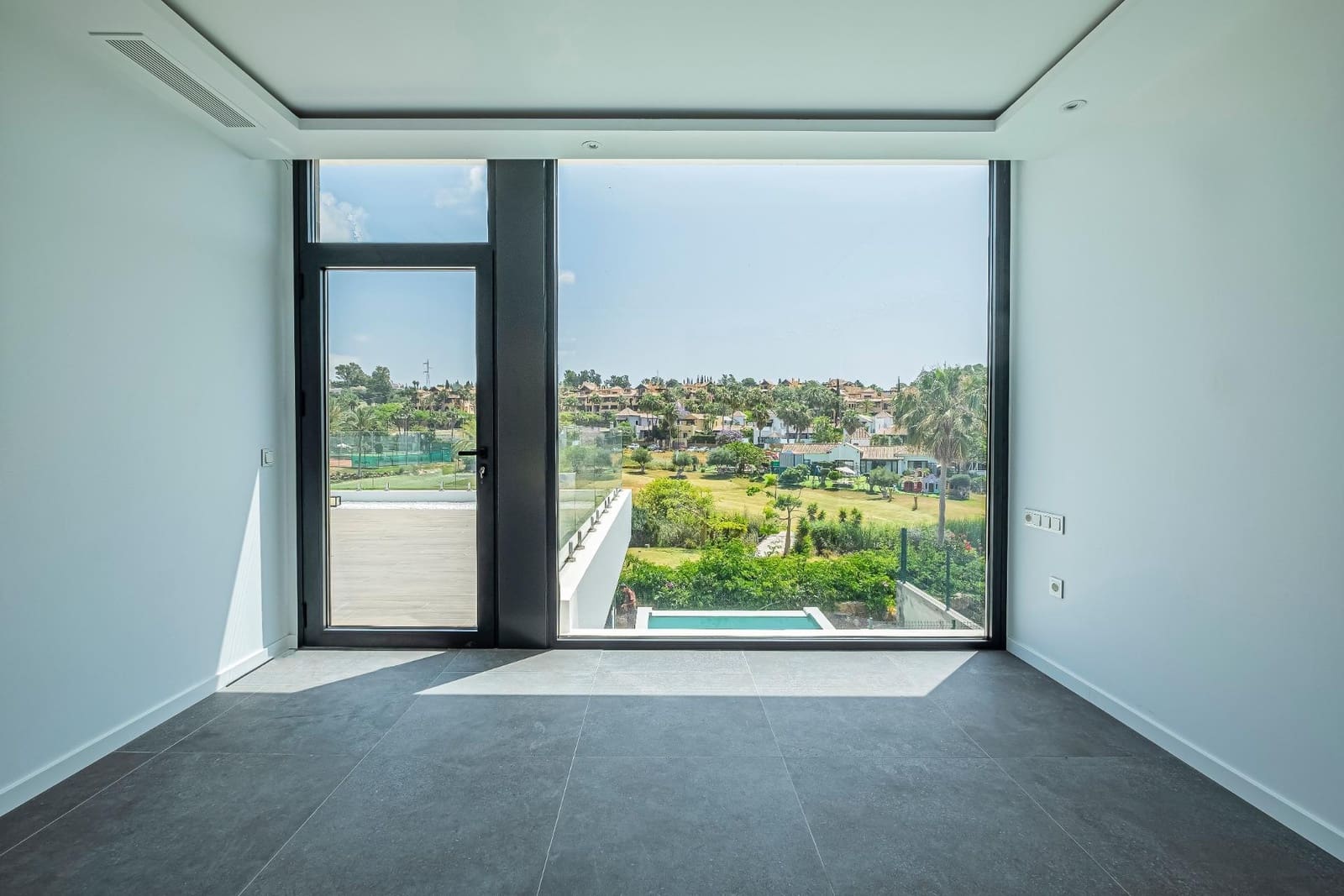 4 camera da letto Villa in vendita in Estepona con piscina garage - 2.350.000 € (Rif: 6840646)