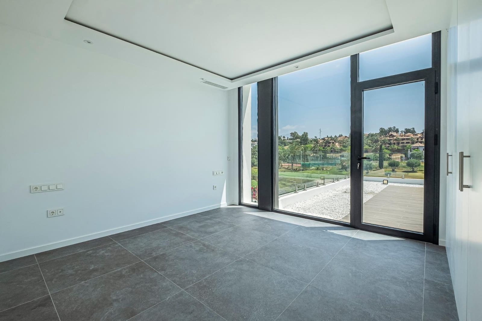 4 camera da letto Villa in vendita in Estepona con piscina garage - 2.350.000 € (Rif: 6840646)