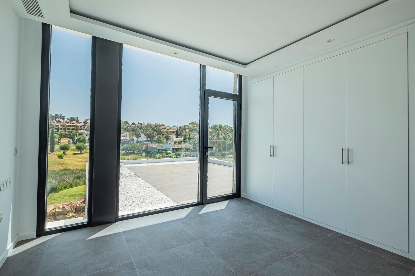 4 camera da letto Villa in vendita in Estepona con piscina garage - 2.350.000 € (Rif: 6840646)