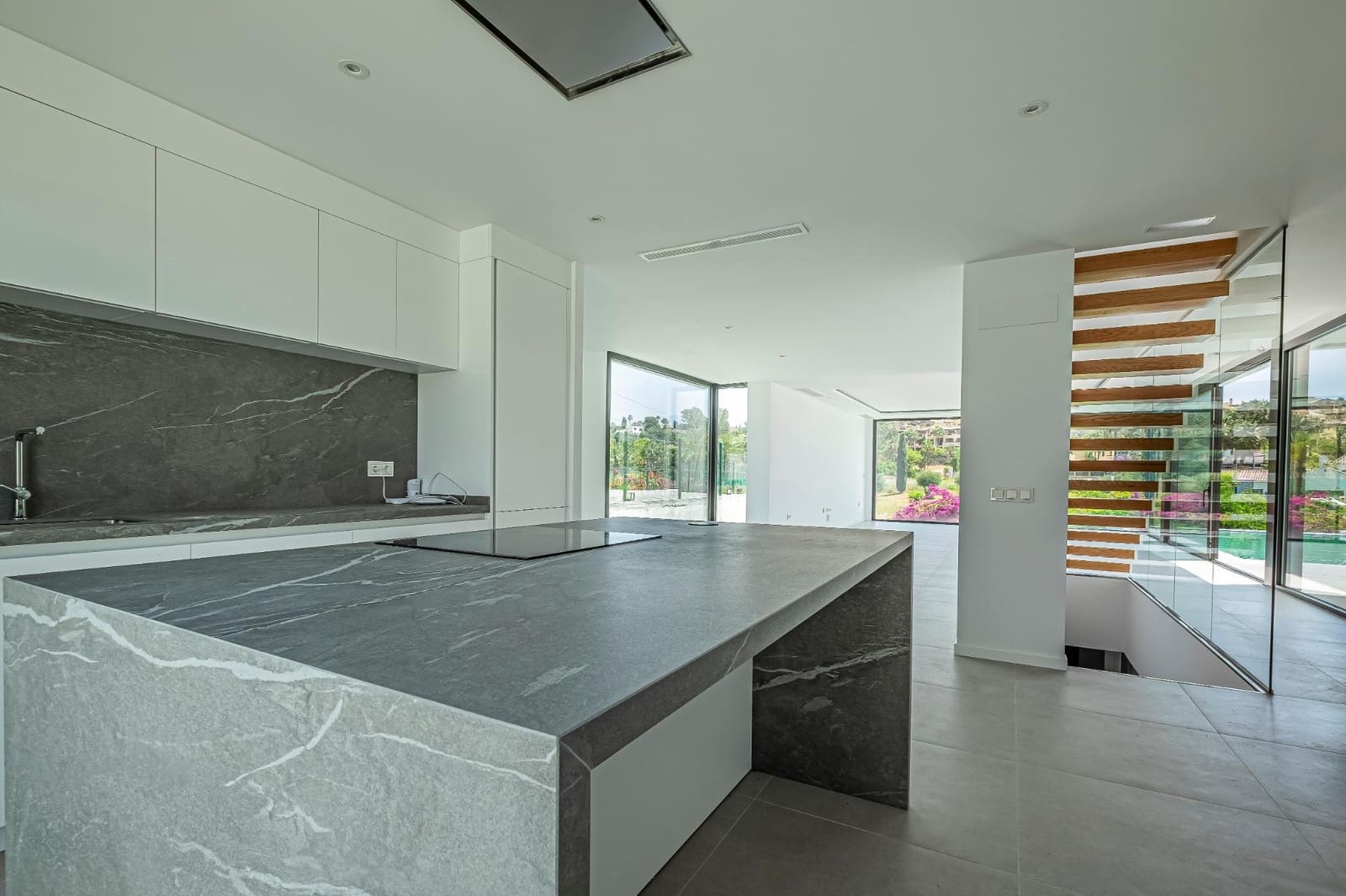 4 camera da letto Villa in vendita in Estepona con piscina garage - 2.350.000 € (Rif: 6840646)