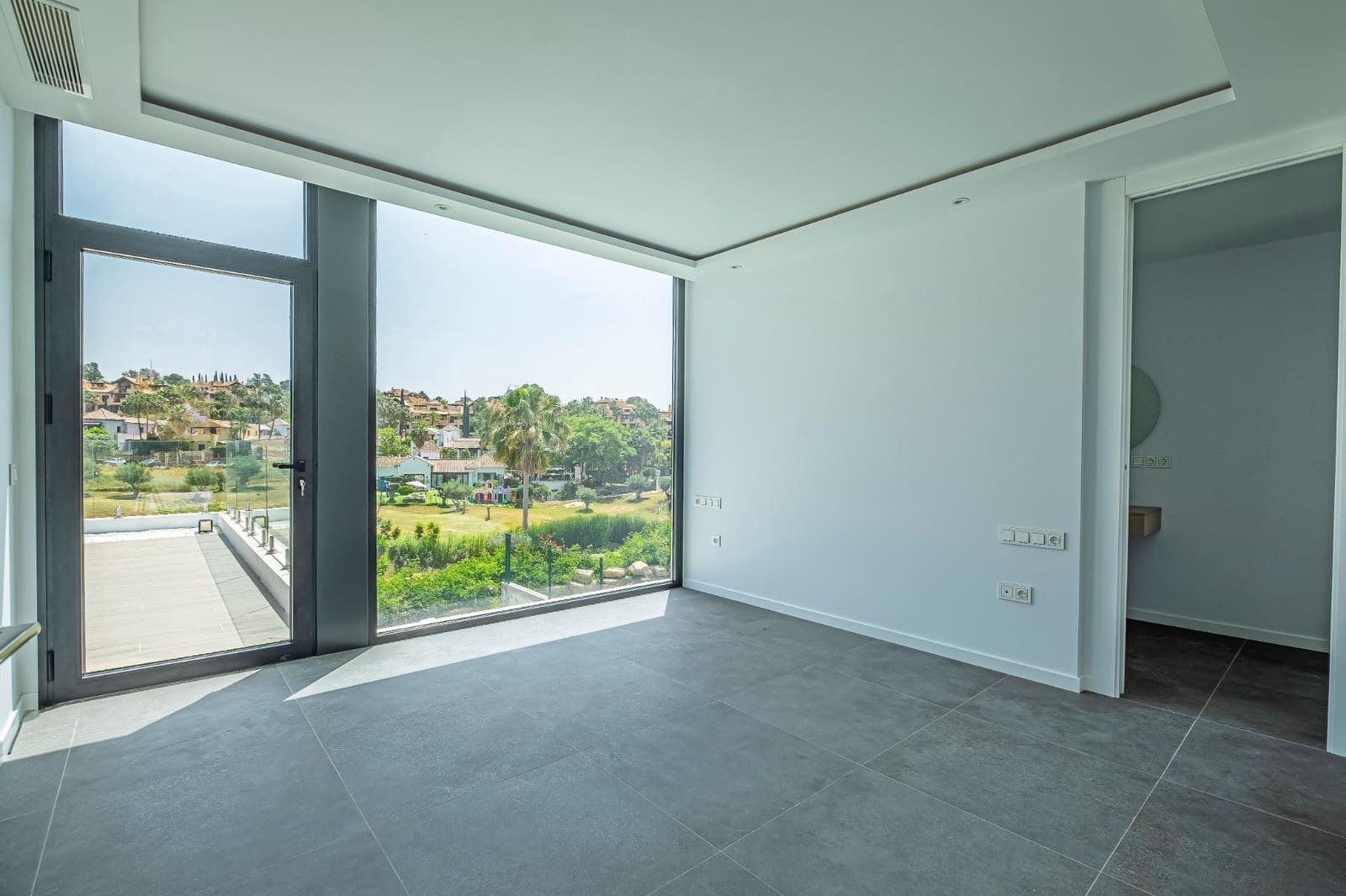 4 camera da letto Villa in vendita in Estepona con piscina garage - 2.350.000 € (Rif: 6840646)